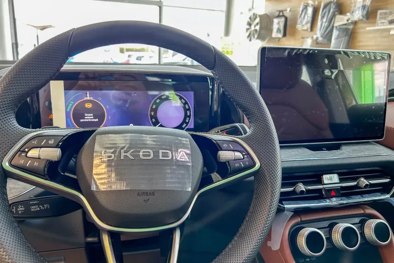 Skoda Kodiaq din 2025 cu 7 km - oferta SKO131276 - foto 11