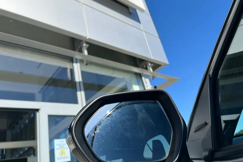 Toyota Yaris Cross din 2025 cu 3.837 km - oferta TOY131281 - foto 16