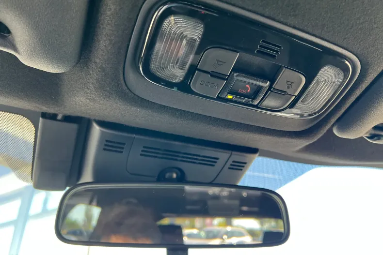 Toyota Yaris Cross din 2025 cu 3.837 km - oferta TOY131281 - foto 32