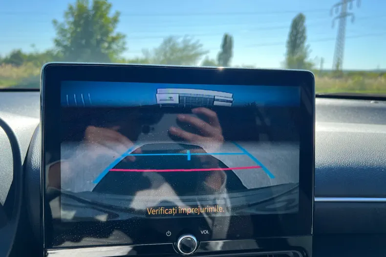 Toyota Yaris Cross din 2025 cu 3.837 km - oferta TOY131281 - foto 36