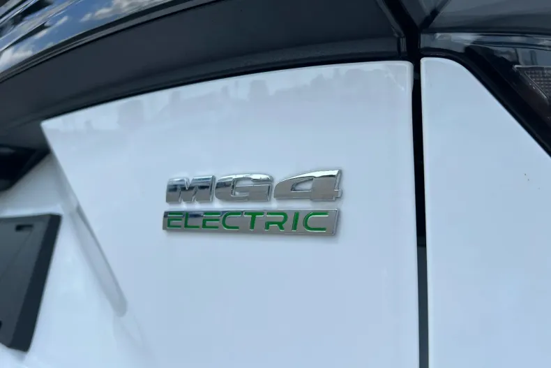 MG MG4 din 2024 cu 4.200 km - oferta MG0131282 - foto 14