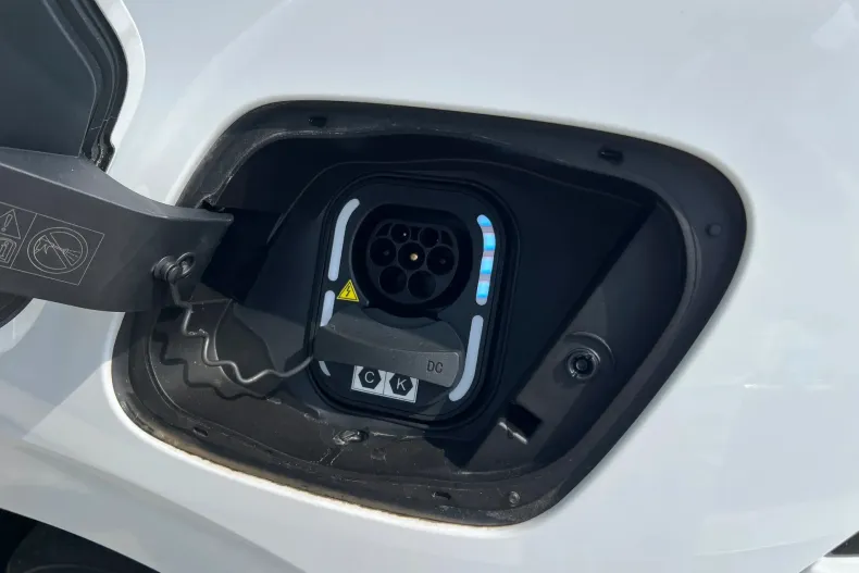 MG MG4 din 2024 cu 4.200 km - oferta MG0131282 - foto 17