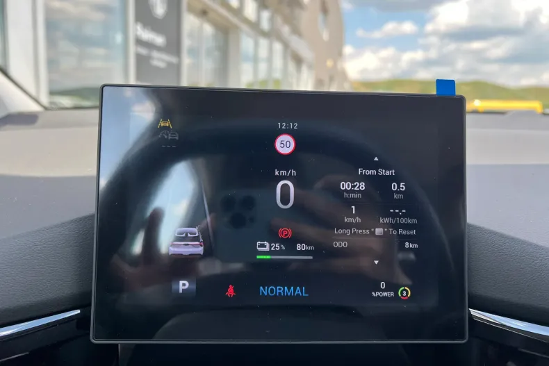 MG MG4 din 2024 cu 4.200 km - oferta MG0131282 - foto 23