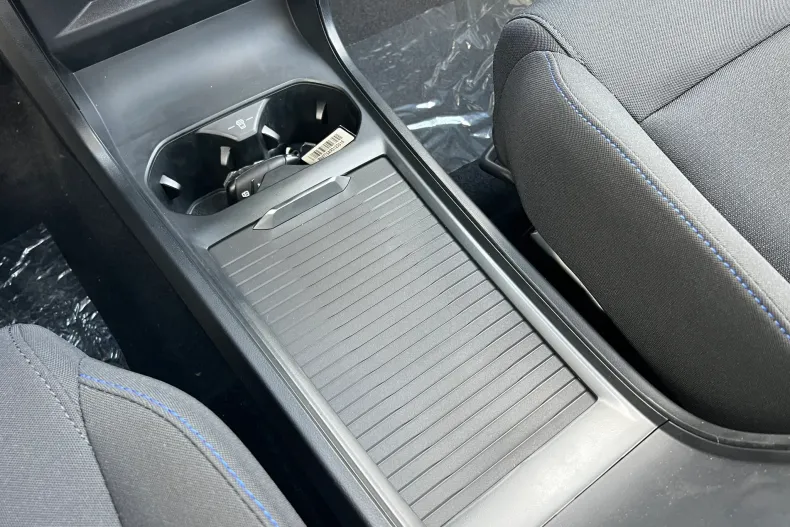 MG MG4 din 2024 cu 4.200 km - oferta MG0131282 - foto 28