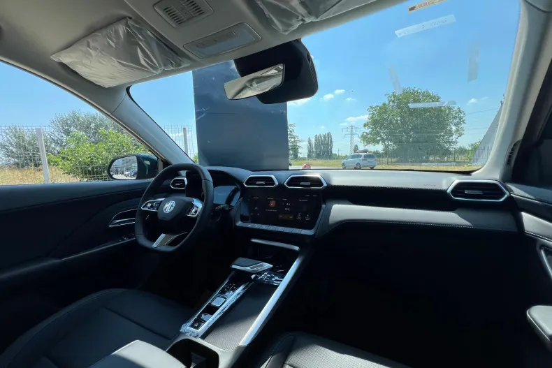 MG ZS HEV din 2025 cu 15 km - oferta MG0131283 - foto 5