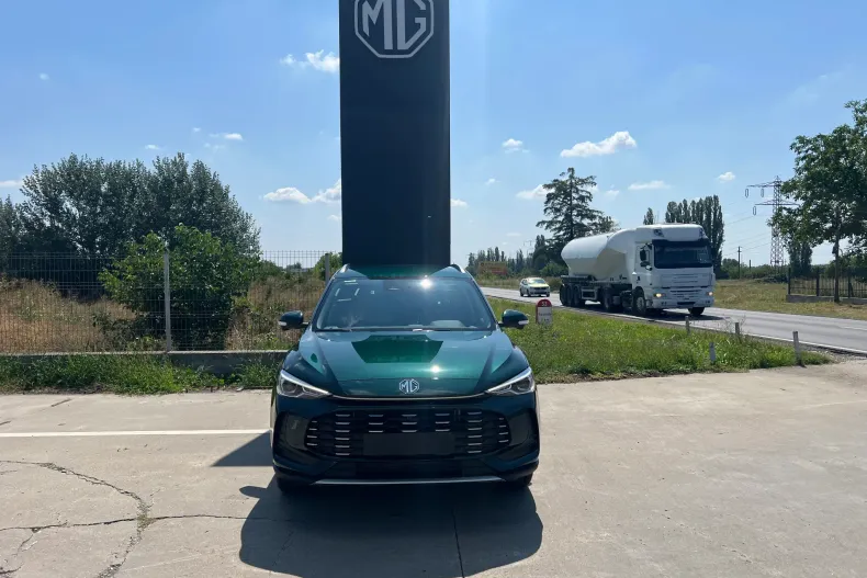 MG ZS HEV din 2025 cu 15 km - oferta MG0131283 - foto 8