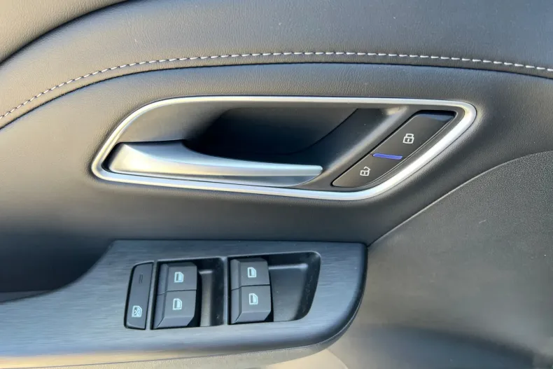 MG ZS HEV din 2025 cu 15 km - oferta MG0131283 - foto 26