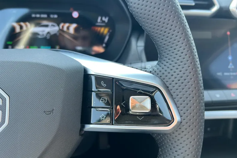 MG ZS HEV din 2025 cu 15 km - oferta MG0131283 - foto 32