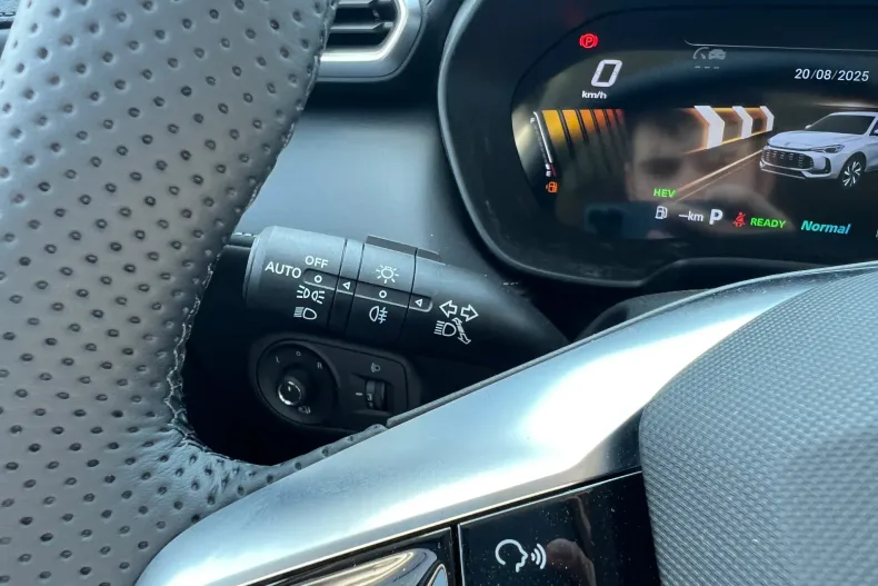 MG ZS HEV din 2025 cu 15 km - oferta MG0131283 - foto 35