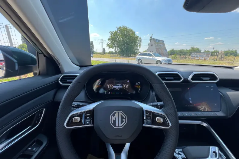 MG ZS HEV din 2025 cu 15 km - oferta MG0131283 - foto 40