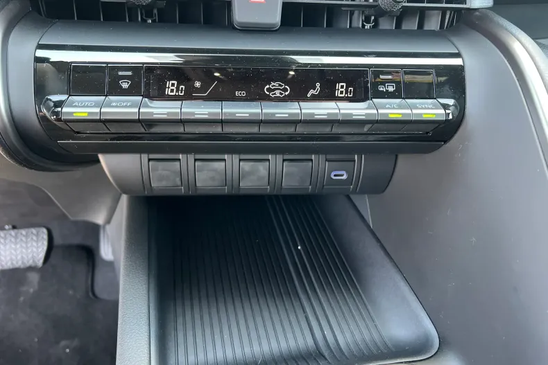 Toyota C-HR din 2025 cu 2.000 km - oferta TOY131285 - foto 24