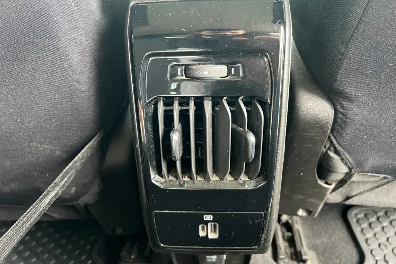 Jeep Compass din 2022 cu 44.479 km - oferta JEE131288 - foto 30