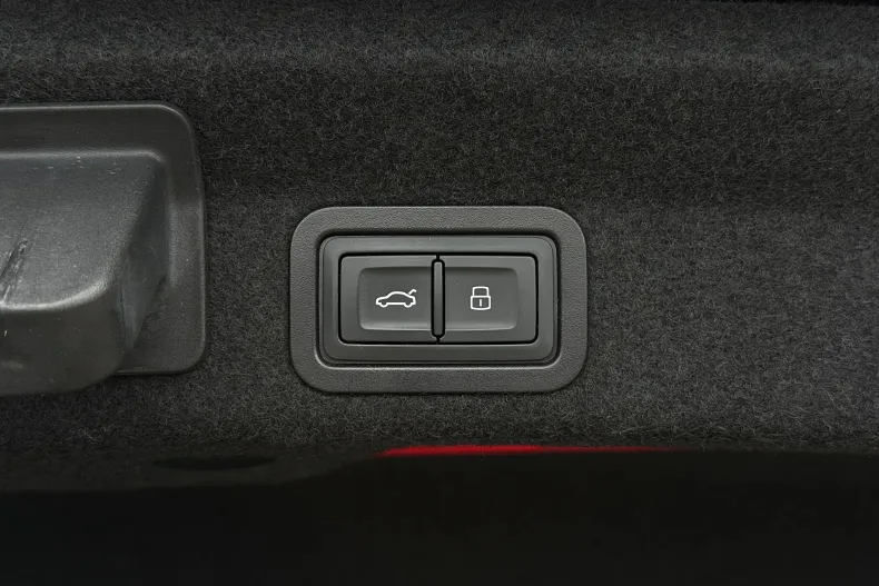 Audi A6 din 2019 cu 152.000 km - oferta AUD131303 - foto 34