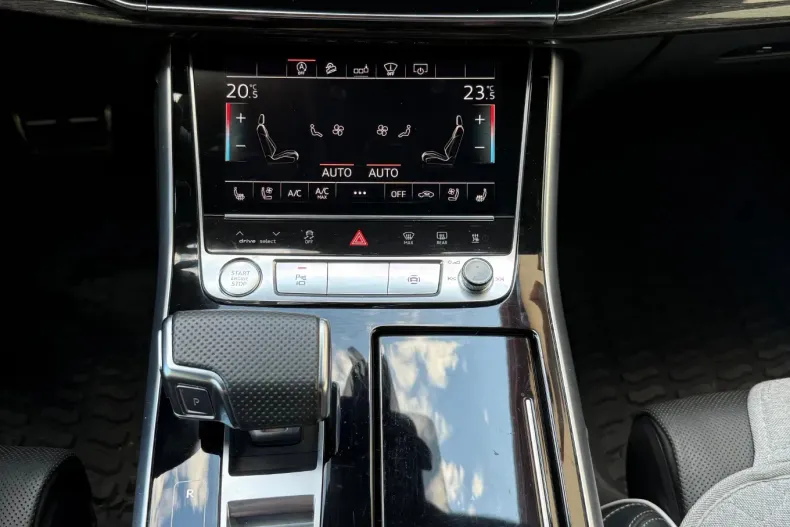 Audi Q8 din 2020 cu 103.000 km - oferta AUD131306 - foto 10