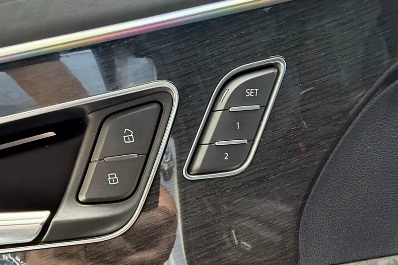 Audi Q8 din 2020 cu 103.000 km - oferta AUD131306 - foto 13