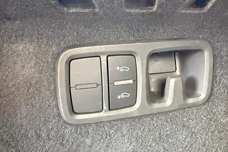 Audi Q8 din 2020 cu 103.000 km - oferta AUD131306 - foto 20