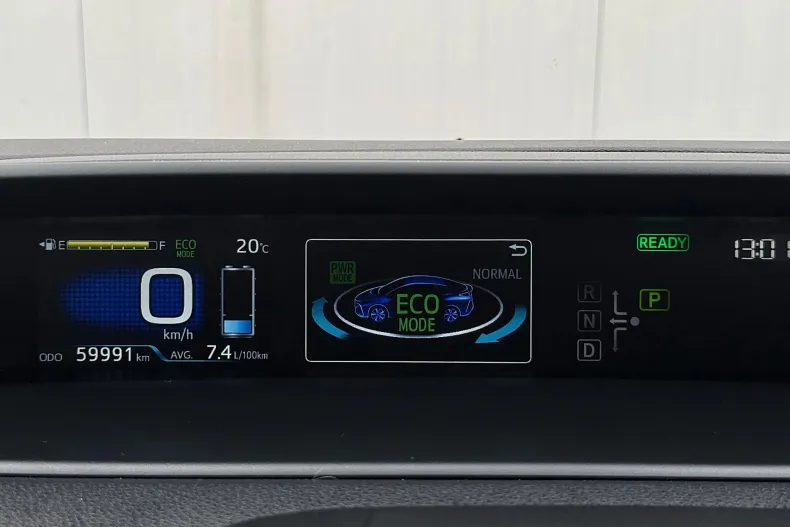 Toyota Prius din 2022 cu 59.900 km - oferta TOY131307 - foto 30