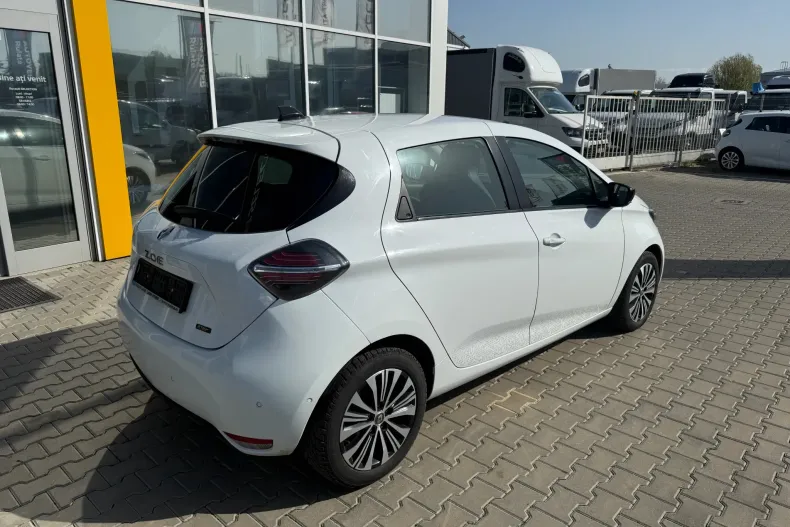 Renault ZOE din 2023 cu 34.067 km - oferta REN131313 - foto 4