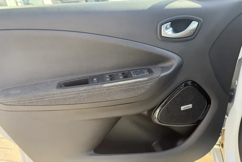 Renault ZOE din 2023 cu 34.067 km - oferta REN131313 - foto 12