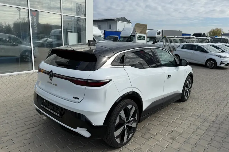 Renault Megane din 2023 cu 10.495 km - oferta REN131315 - foto 4