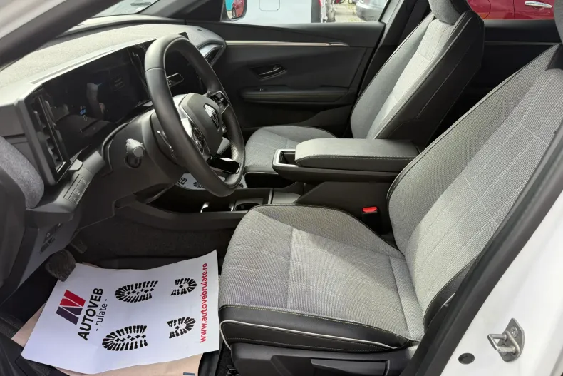 Renault Megane din 2023 cu 10.495 km - oferta REN131315 - foto 8