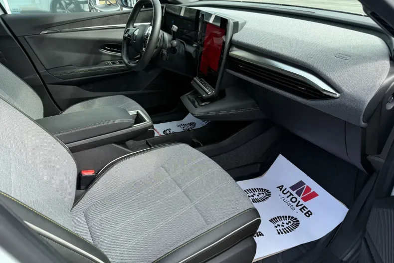 Renault Megane din 2023 cu 10.495 km - oferta REN131315 - foto 12