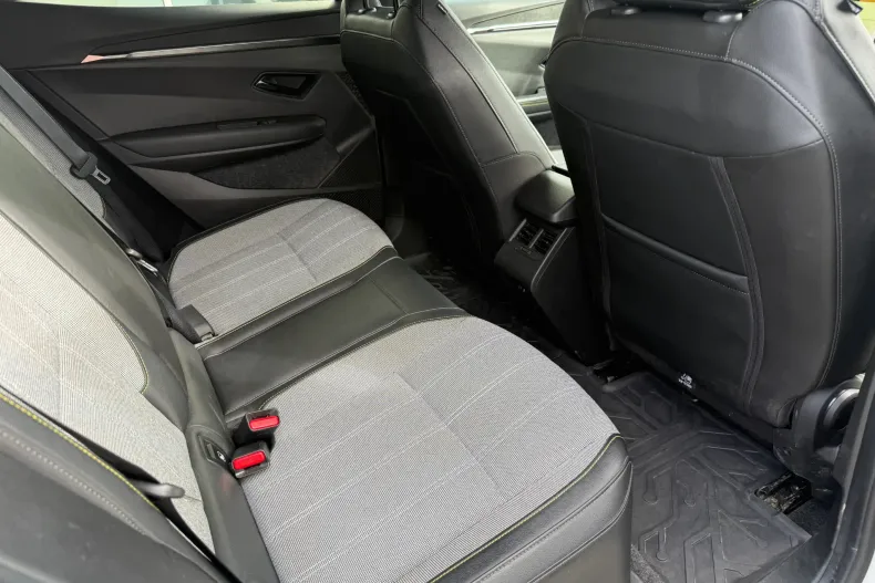 Renault Megane din 2023 cu 10.495 km - oferta REN131315 - foto 13