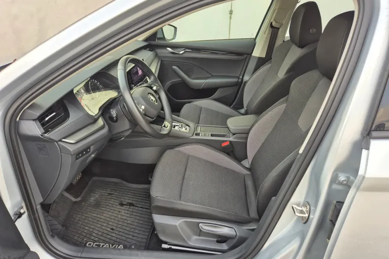 Skoda Octavia din 2024 cu 33.198 km - oferta SKO131317 - foto 11