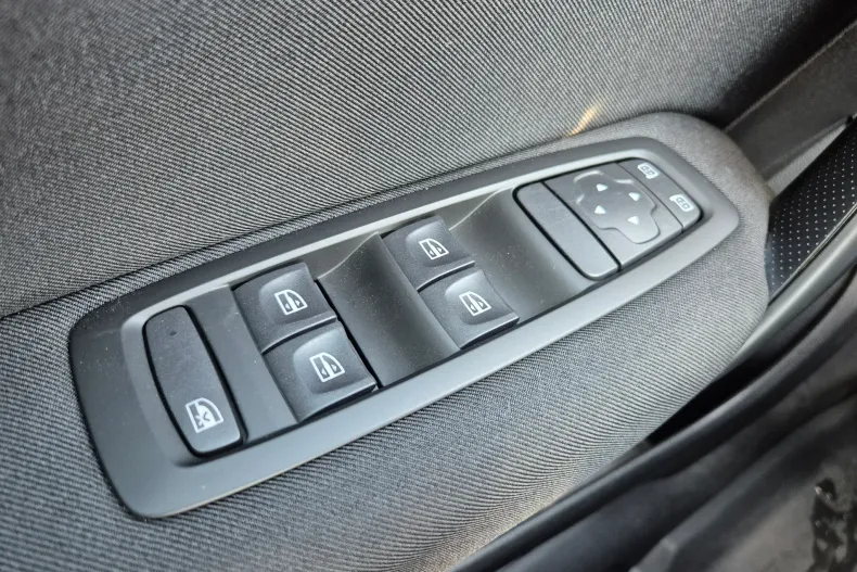 Renault Megane din 2022 cu 57.934 km - oferta REN131319 - foto 23