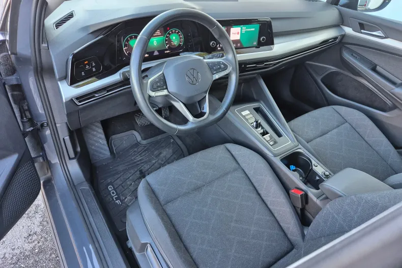 Volkswagen Golf din 2024 cu 51.459 km - oferta VOL131320 - foto 9