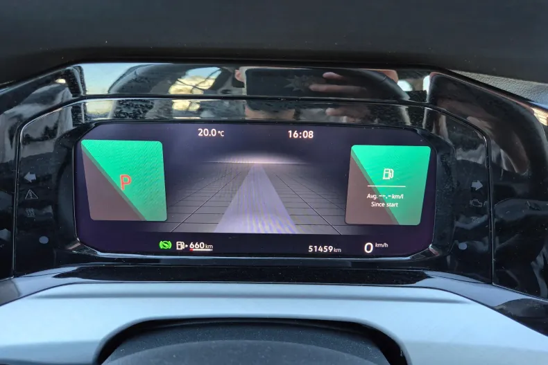 Volkswagen Golf din 2024 cu 51.459 km - oferta VOL131320 - foto 17