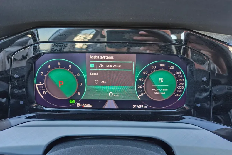 Volkswagen Golf din 2024 cu 51.459 km - oferta VOL131320 - foto 19