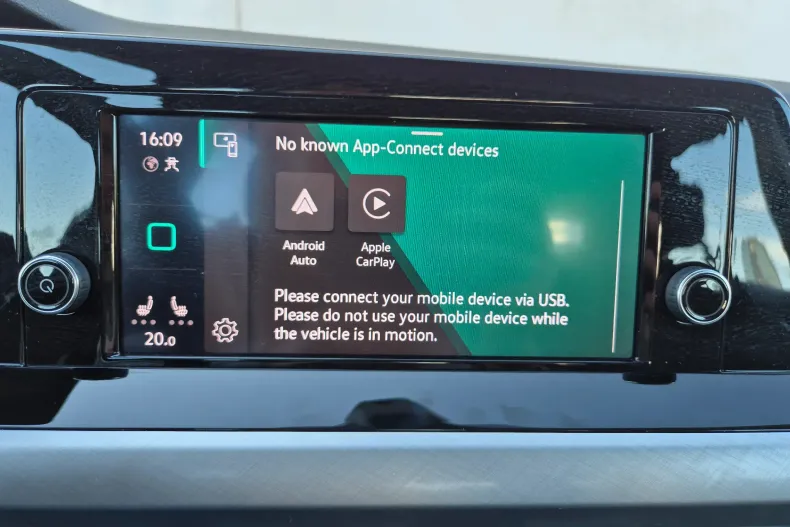 Volkswagen Golf din 2024 cu 51.459 km - oferta VOL131320 - foto 26