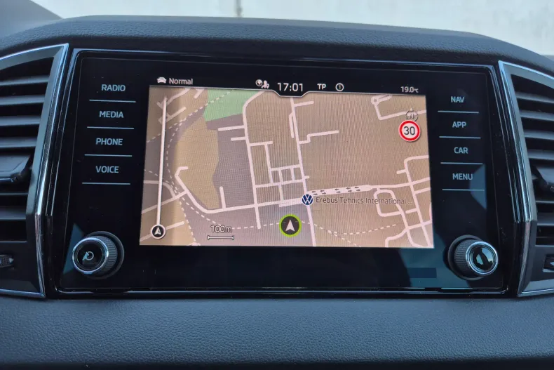 Skoda Karoq din 2023 cu 64.096 km - oferta SKO131321 - foto 29