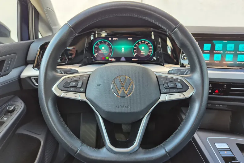Volkswagen Golf din 2024 cu 47.422 km - oferta VOL131323 - foto 15
