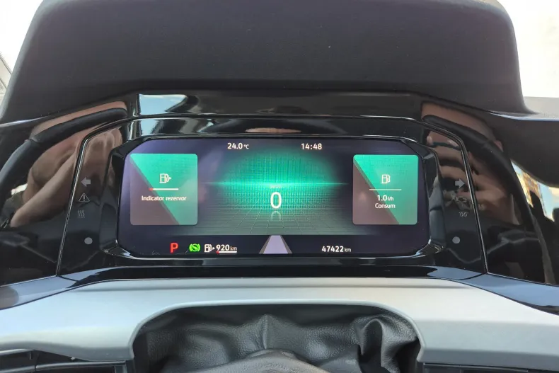 Volkswagen Golf din 2024 cu 47.422 km - oferta VOL131323 - foto 21