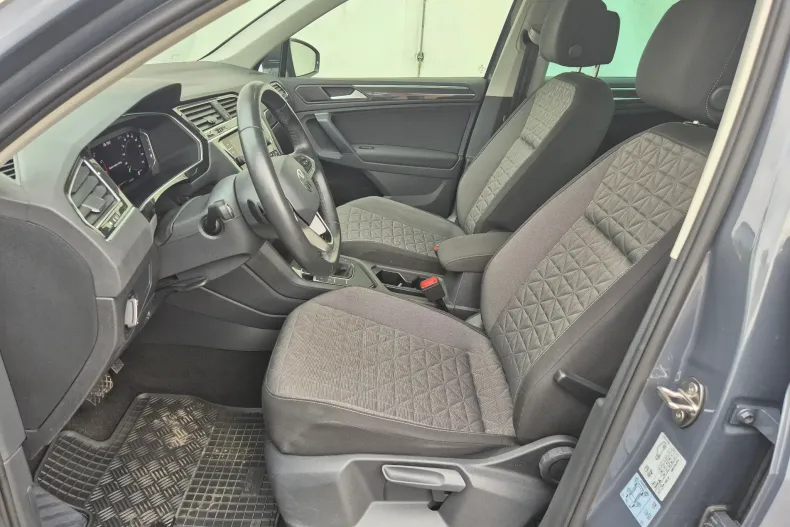 Volkswagen Tiguan din 2023 cu 57.465 km - oferta VOL131328 - foto 10