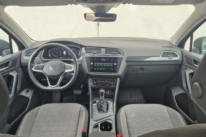 Volkswagen Tiguan din 2023 cu 57.465 km - oferta VOL131328 - foto 13