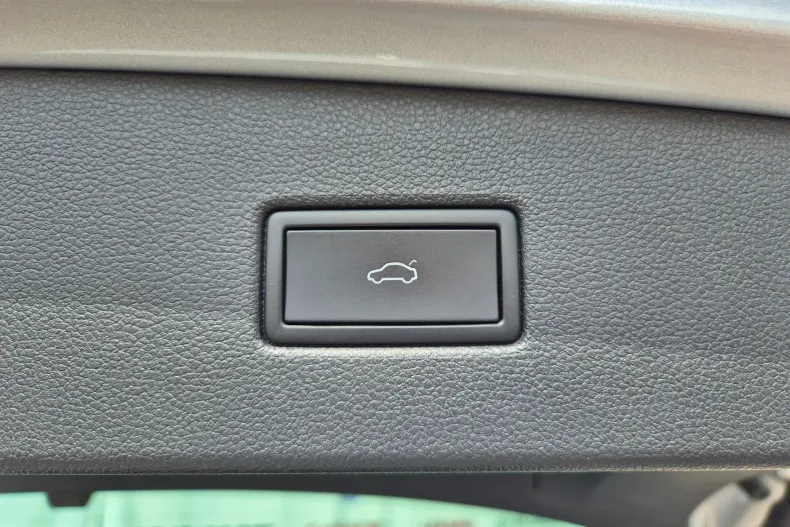 Volkswagen Tiguan din 2023 cu 53.194 km - oferta VOL131331 - foto 36