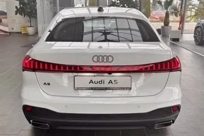 Audi A5 din 2025 cu 11 km - oferta AUD131343 - foto 3