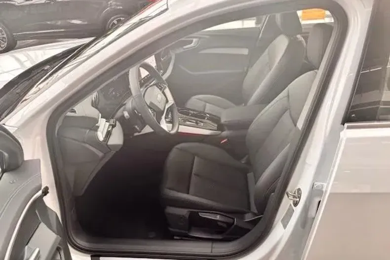 Audi A5 din 2025 cu 11 km - oferta AUD131343 - foto 5