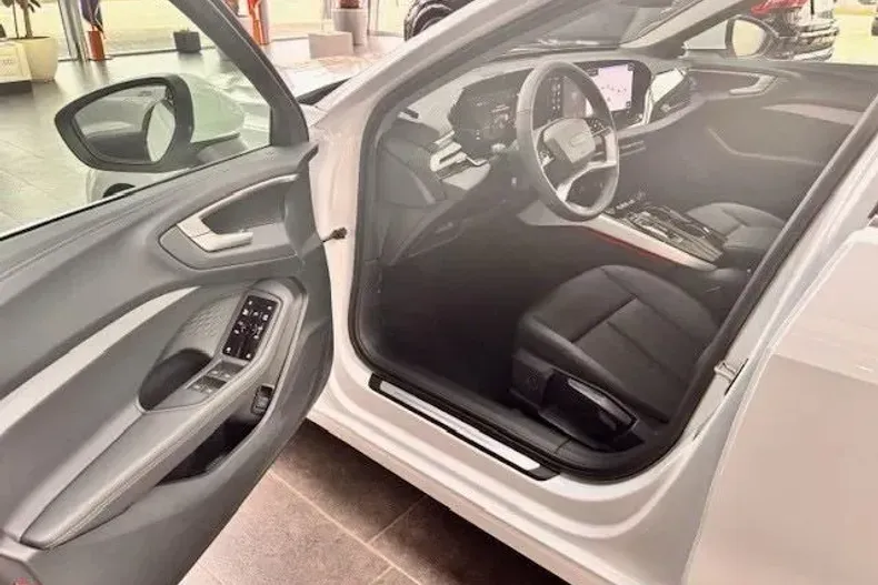 Audi A5 din 2025 cu 11 km - oferta AUD131343 - foto 6