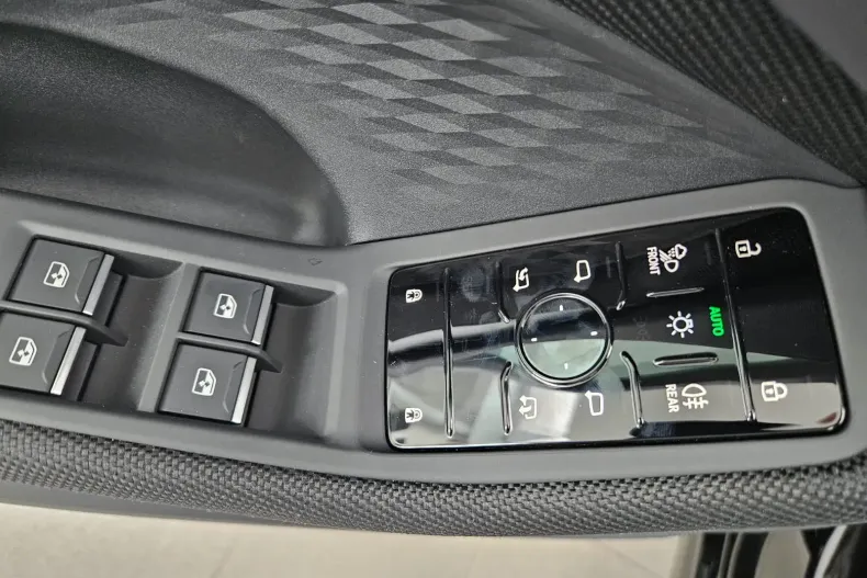 Audi A5 din 2025 cu 10 km - oferta AUD131344 - foto 8