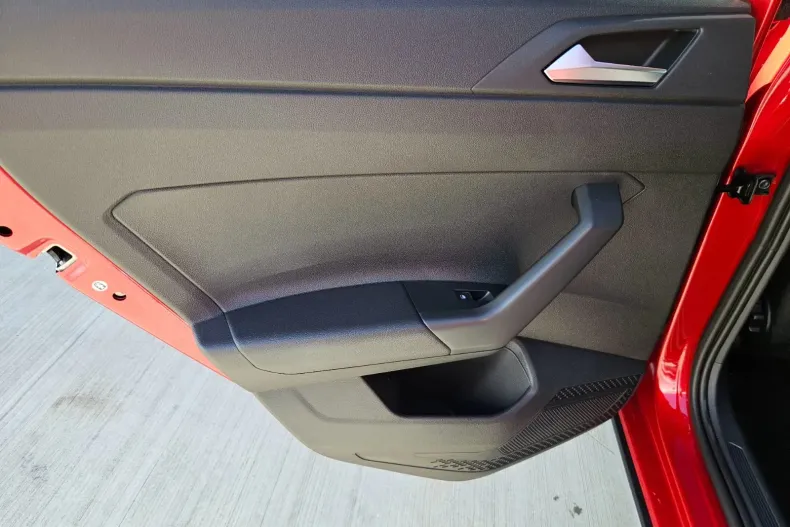 Volkswagen Taigo din 2025 cu 3.500 km - oferta VOL131346 - foto 19