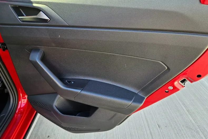 Volkswagen Taigo din 2025 cu 3.500 km - oferta VOL131346 - foto 24