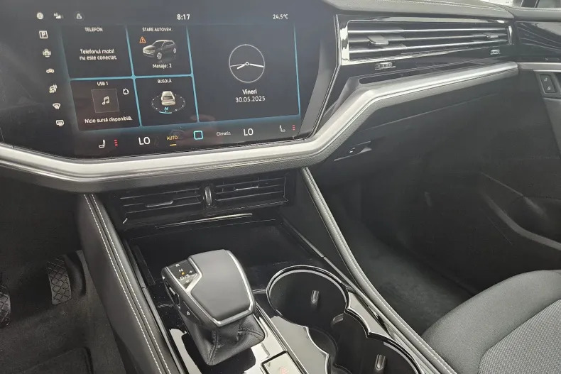 Volkswagen Touareg din 2025 cu 10 km - oferta VOL131354 - foto 10