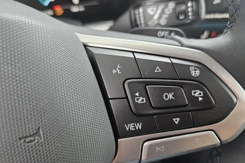 Volkswagen Touareg din 2025 cu 10 km - oferta VOL131354 - foto 12