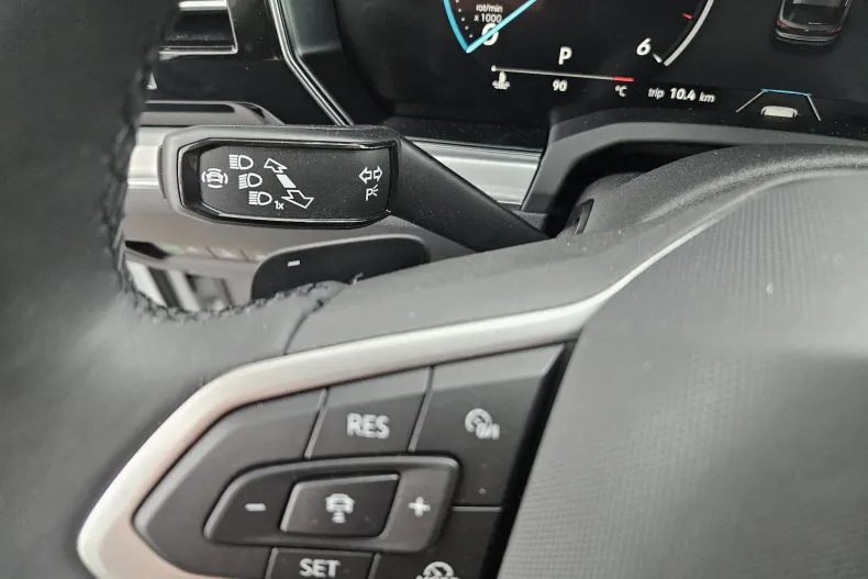 Volkswagen Touareg din 2025 cu 10 km - oferta VOL131354 - foto 13