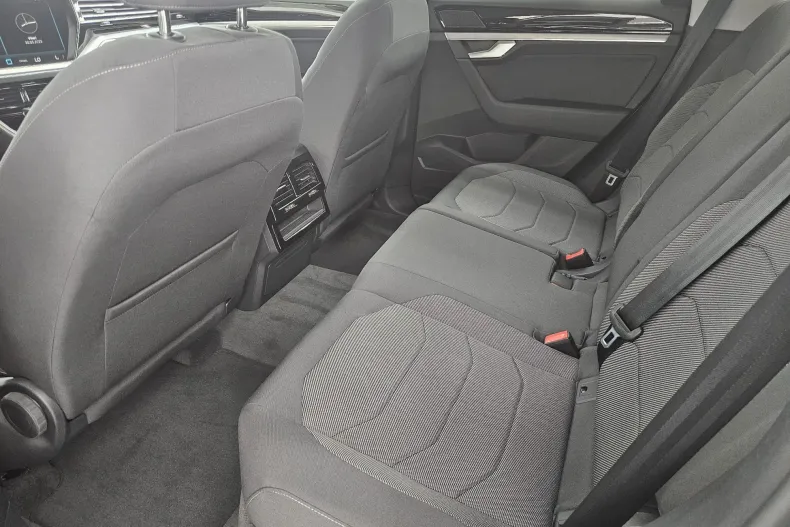 Volkswagen Touareg din 2025 cu 10 km - oferta VOL131354 - foto 18