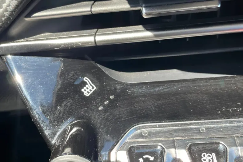 Peugeot 208 din 2023 cu 76.354 km - oferta PEU131362 - foto 15